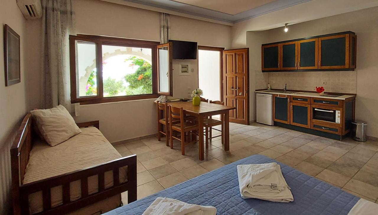 Doma Apartments Фаласарна Экстерьер фото